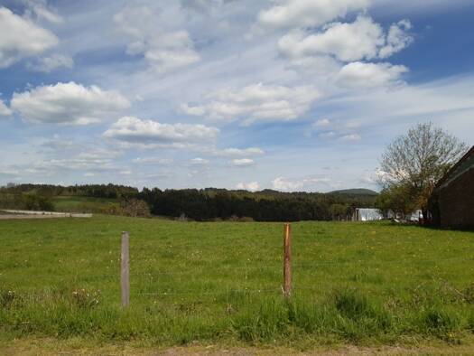 Terrain constructible à vendre 19 000 € 1 834 m² de terrain Vorey 43800