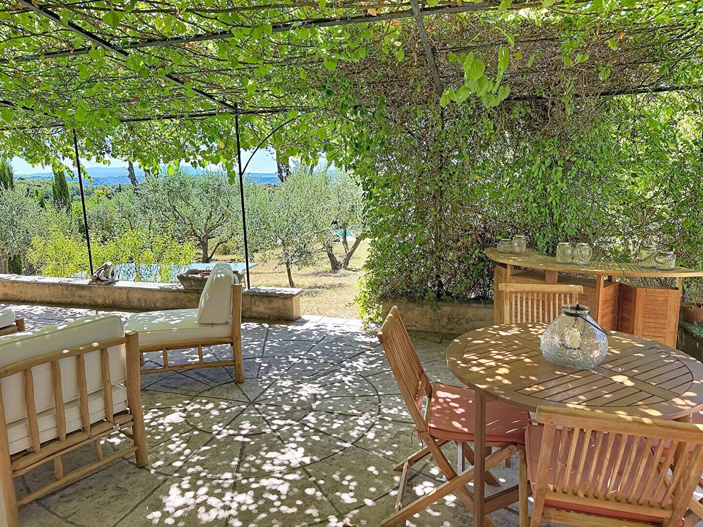 Maison 6 pièces 160 m² · à Vaugines · 160 m² · 747 000 €
