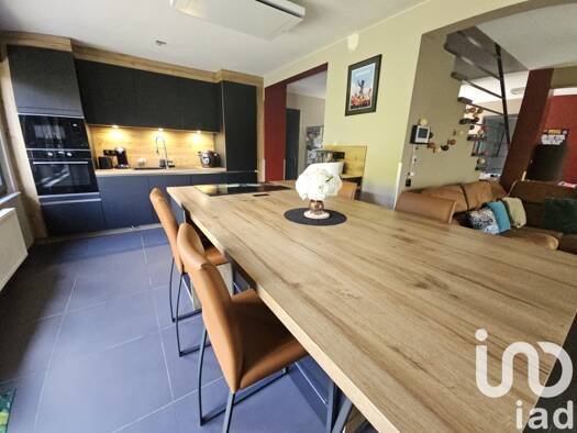 Maison à vendre 347 500 € 7 pièces 3 chambres 164 m² 1 631 m² de terrain Leval 59620