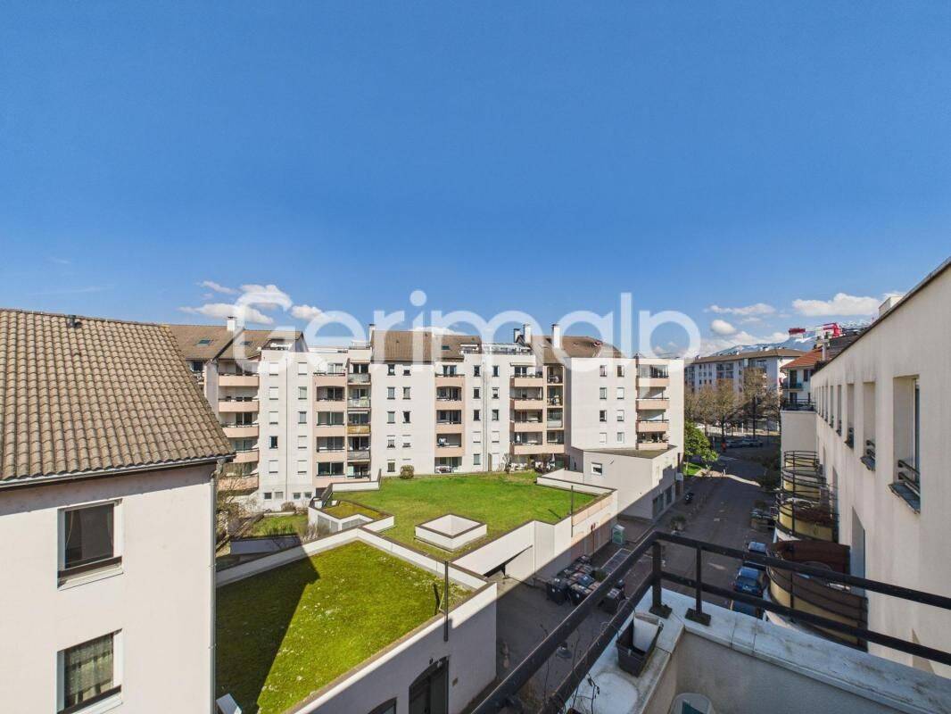 Appartement 3 pièces 72 m² · à Annecy · 72 m² · 285 000 €