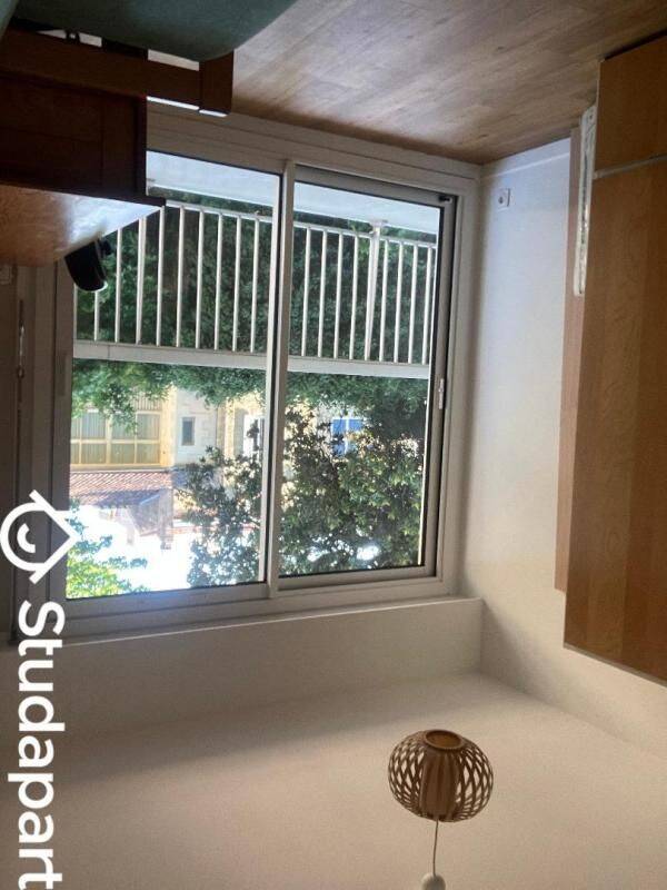 1 pièce 10 m² · à Bordeaux · 10 m² · 660 €