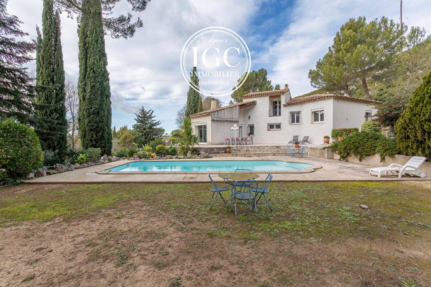 Maison 7 pièces 220 m² · à Ensuès-la-Redonne · 220 m² · 839 000 €