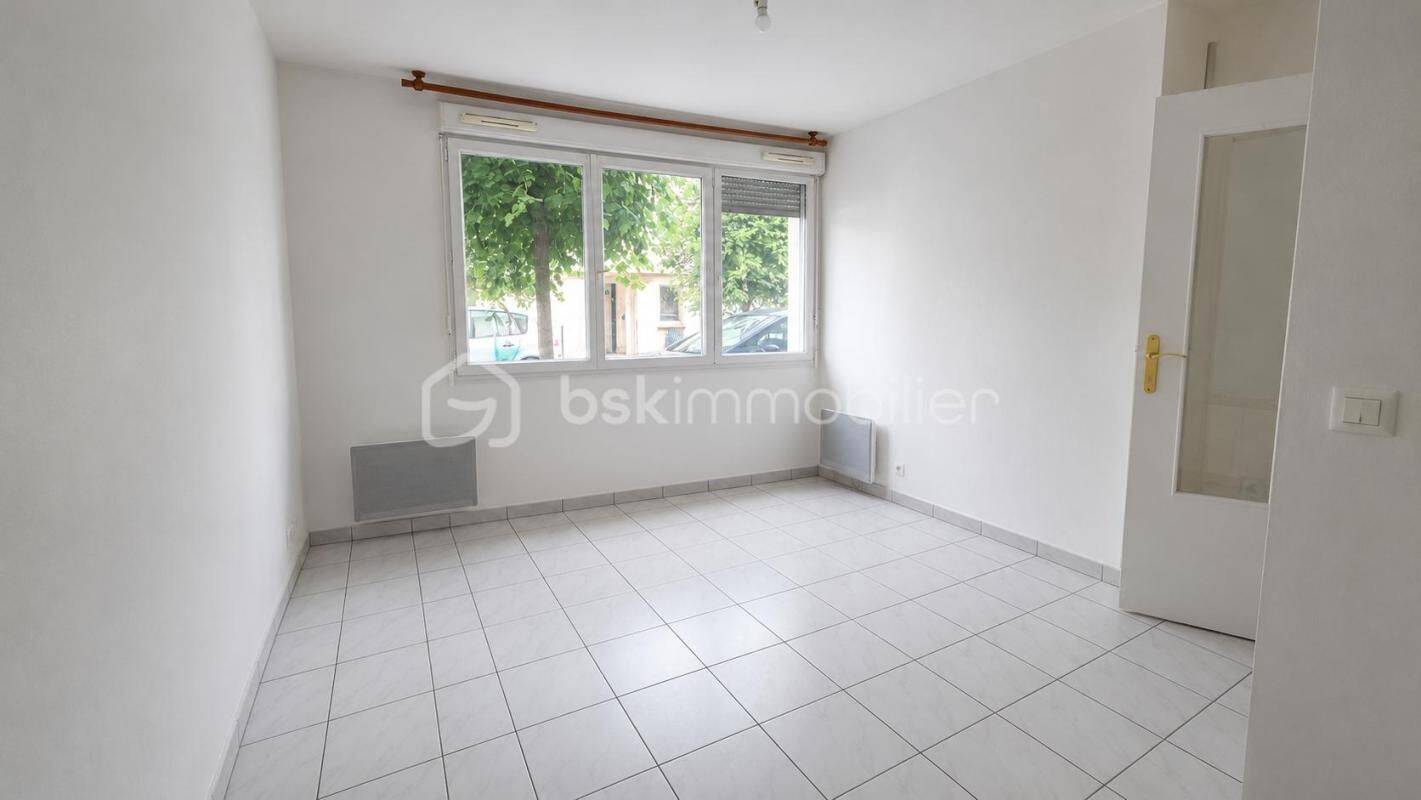 Appartement 1 pièce 21 m² · à Corbeil-Essonnes · 21 m² · 87 000 €