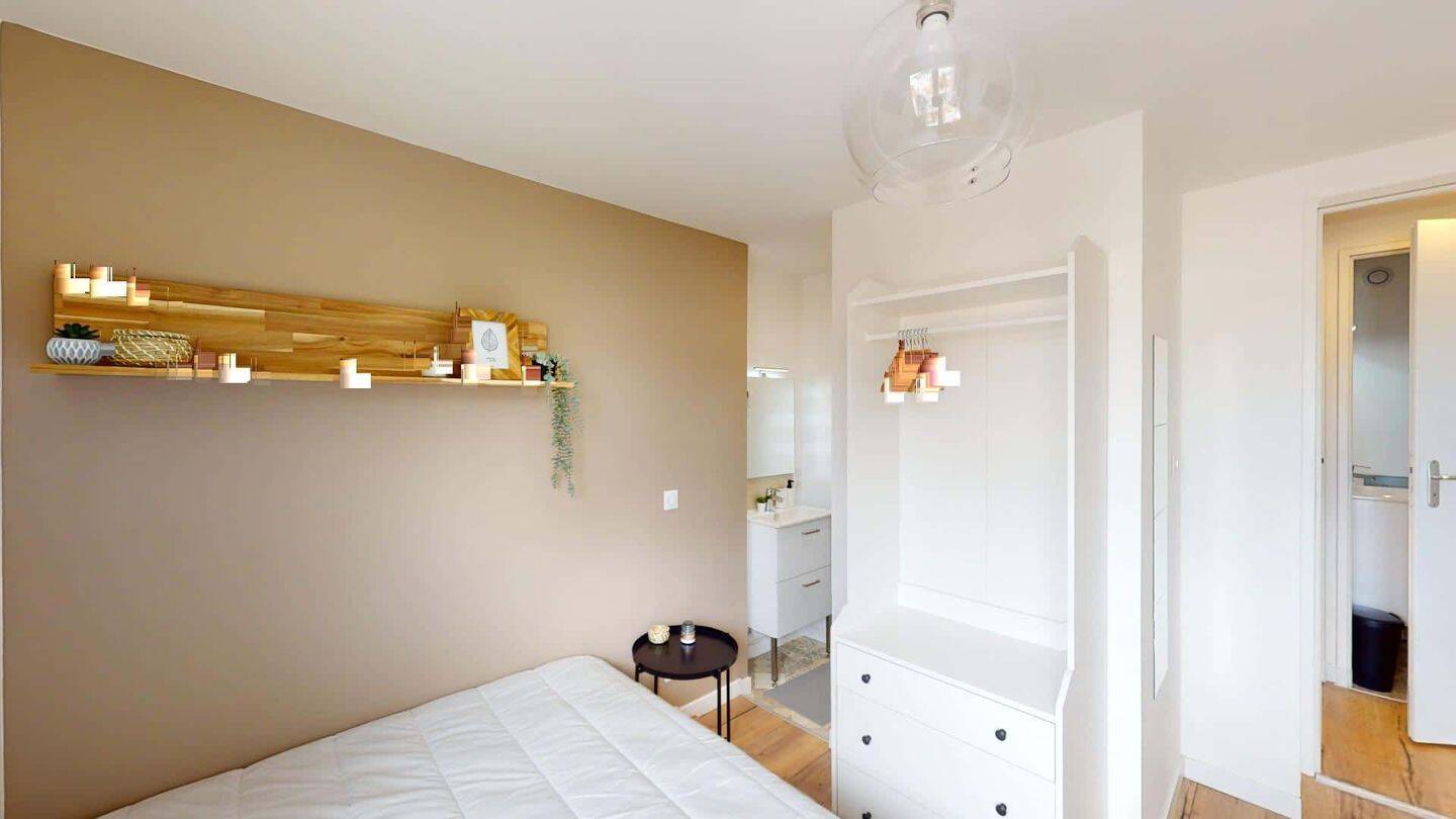 1 pièce 15 m² · à Clermont-Ferrand · 15 m² · 370 €