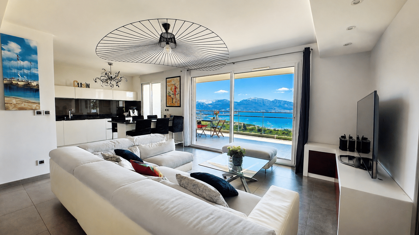 Appartement 4 pièces 95 m² · à Marseille 7ème Arrondissement · 95 m² · 1 150 000 €
