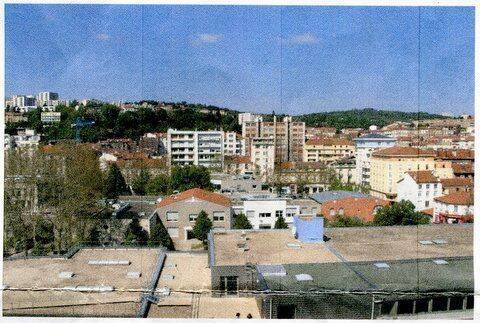 Appartement 3 pièces 83 m² · à Saint-Étienne · 83 m² · 690 €