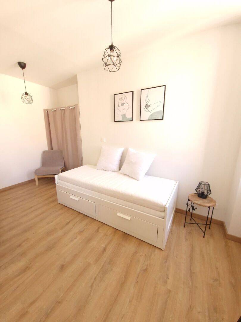 Appartement 1 pièce 20 m² · à Dijon · 20,4 m² · 560 €