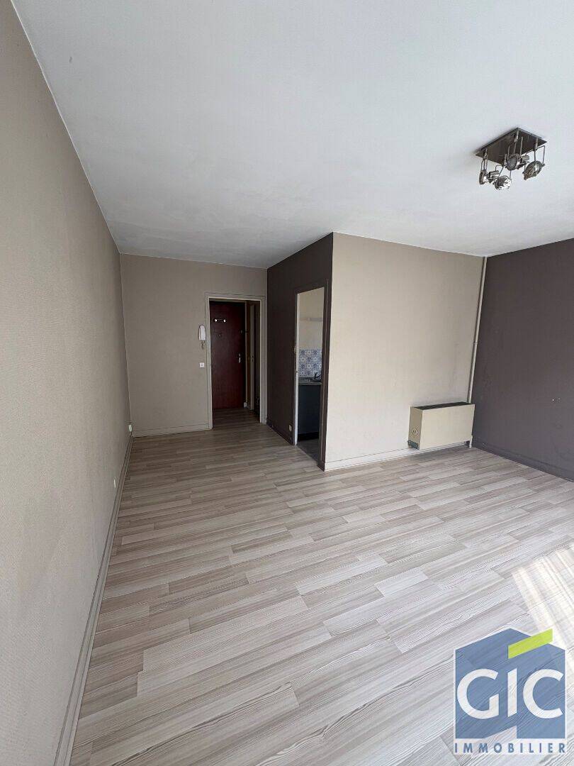 Appartement 1 pièce 27 m² · à Caen · 26,5 m² · 490 €