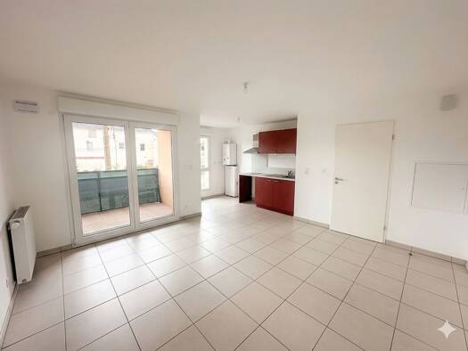 Appartement à louer 610 € 2 pièces 1 chambre 42 m² Étage 1/3 Gallière-Boussinière Le Mans 72000