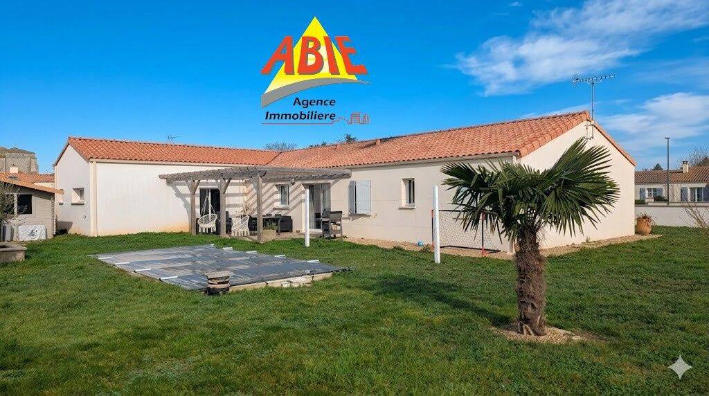 Maison 7 pièces 132 m² · à Maillezais · 132 m² · 260 000 €