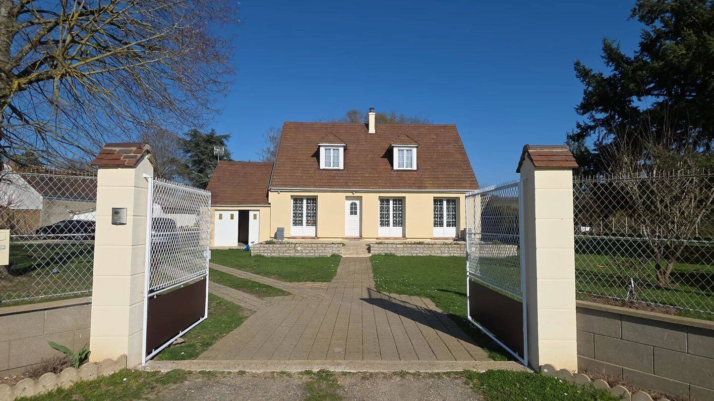 Maison 6 pièces 126 m² · à Dreux · 126 m² · 299 000 €