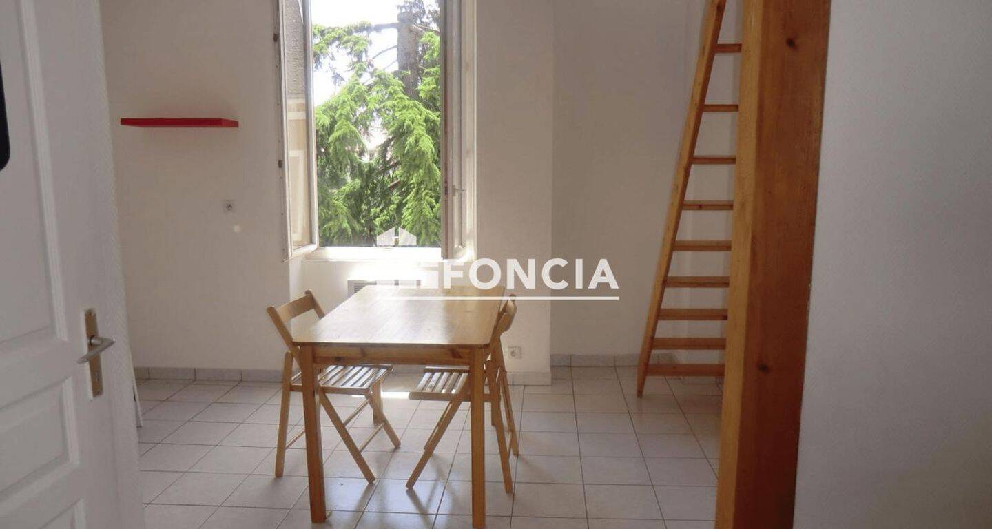 Appartement 1 pièce 24 m² · à Voiron · 23,6 m² · 360 €/mois