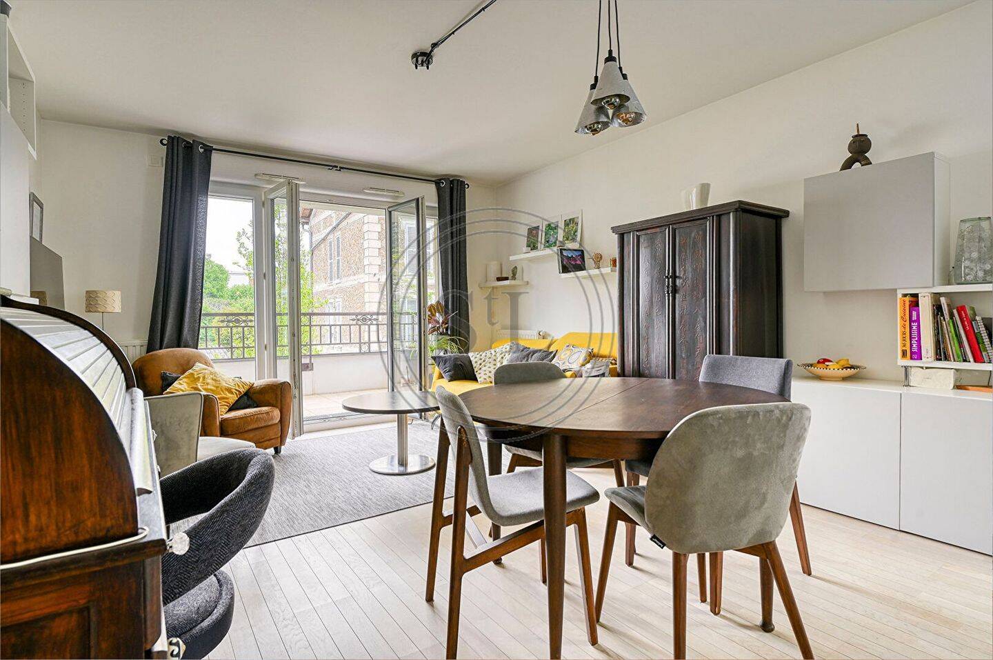 Appartement 3 pièces 67 m² · à Saint-Cyr-l'École · 67,1 m² · 374 000 €