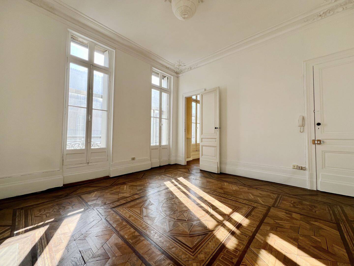 Appartement 3 pièces 77 m² · à Bordeaux · 77 m² · 329 000 €