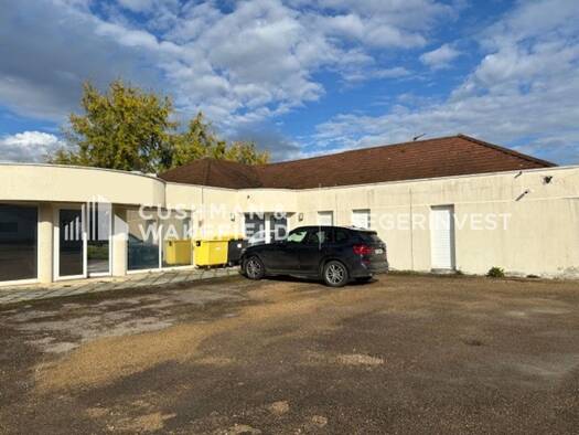 Local d'activités à louer 4 583 € 564,7 m² d'espace de stockage Voray-sur-l'Ognon 70190