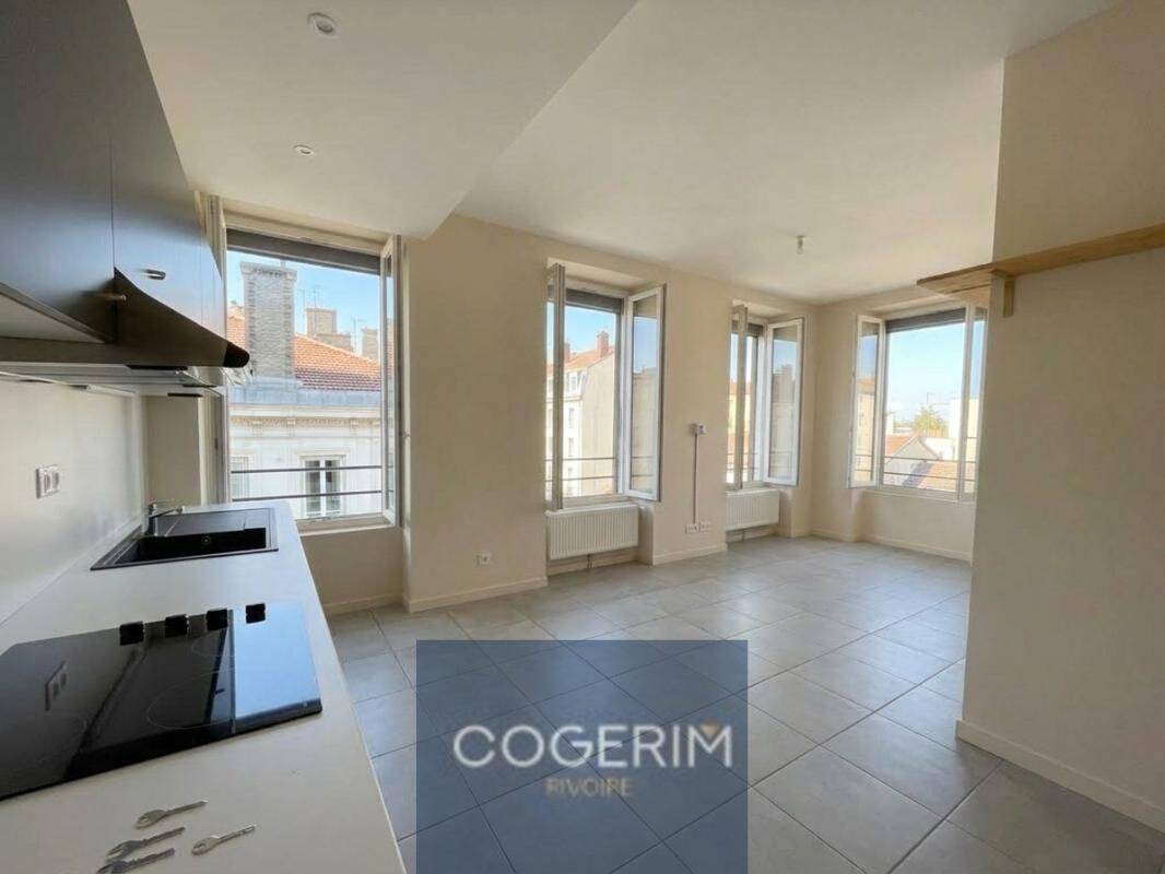 Appartement 3 pièces 58 m² · à Villeurbanne · 58 m² · 950 €/mois