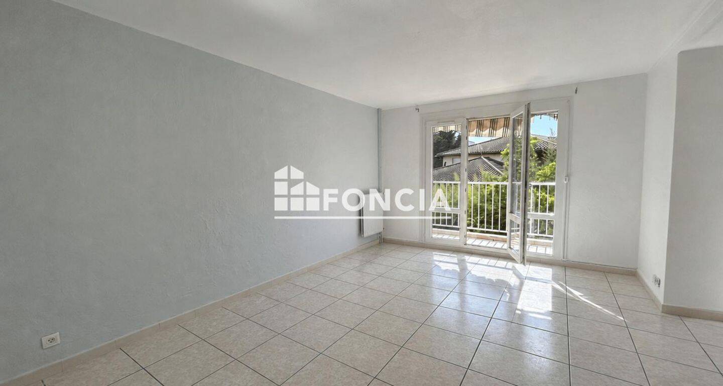 Appartement 4 pièces 75 m² · à Caluire-Et-Cuire · 75,4 m² · 1 450 €