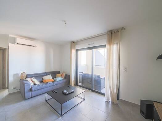 Appartement à louer 670 € 2 pièces 1 chambre 44 m² Étage 2/4 Borgo 20290