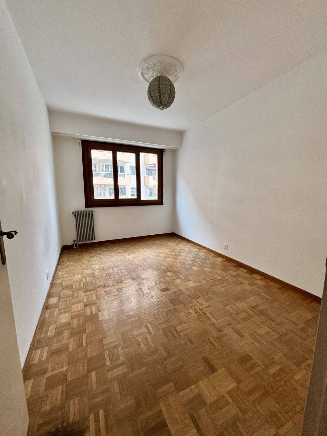 Appartement 3 pièces 77 m² · à Nice · 76,7 m² · 260 000 €