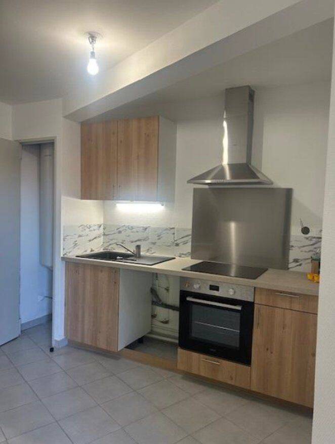 Appartement 3 pièces 69 m² · à Lyon 4ème Arrondissement · 69,5 m² · 1 100 €/mois