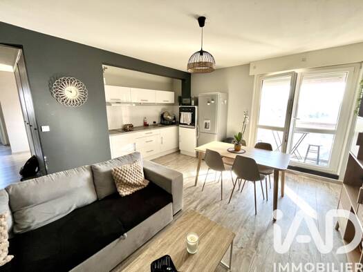 Appartement à vendre 67 000 € 3 pièces 2 chambres 55 m² Étage 3/3 Grand Parc Vitry-le-François 51300