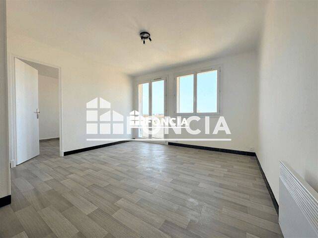Appartement 4 pièces 62 m² · à Toulon · 61,7 m² · 691 €/mois