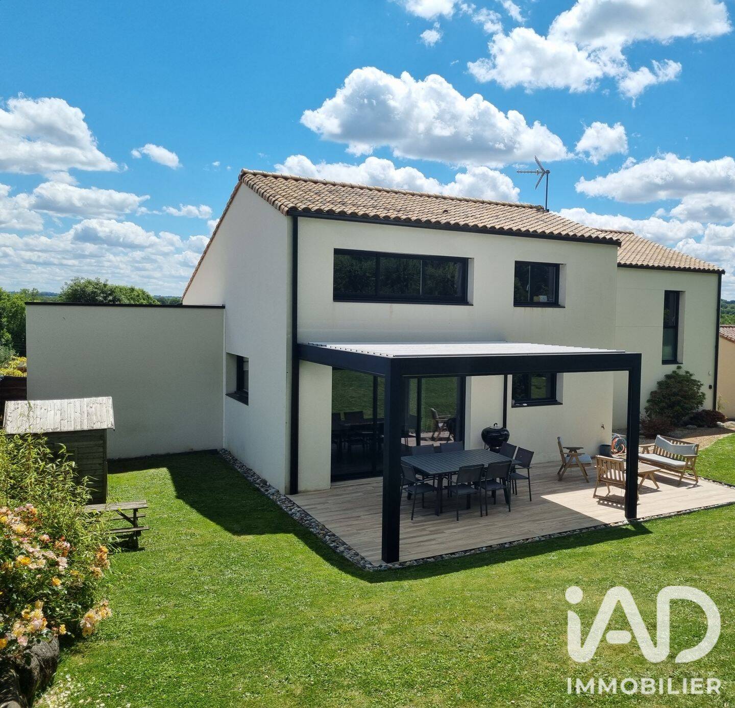 Maison 8 pièces 161 m² · à Les Epesses · 161 m² · 289 000 €
