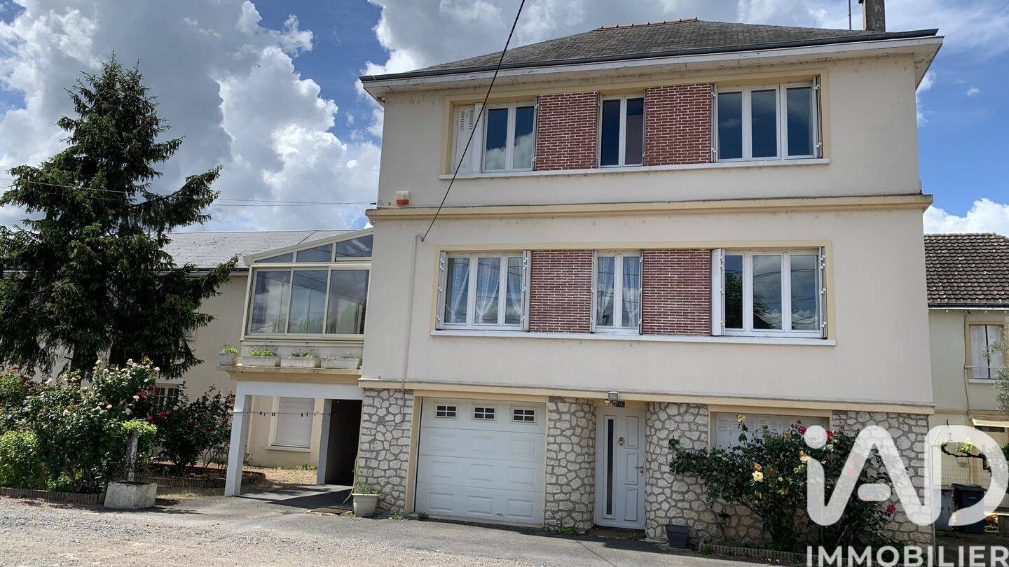 Maison 5 pièces 123 m² · à Véretz · 123 m² · 890 €