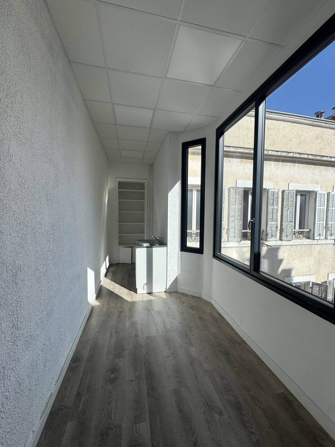 Appartement 4 pièces 80 m² · à Marseille 6ème Arrondissement · 80 m² · 1 200 €/mois