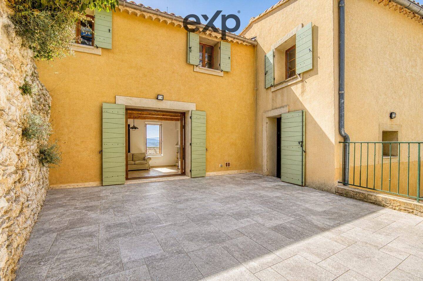 Maison 9 pièces 293 m² · à Saint-Saturnin-lès-Apt · 293,2 m² · 578 000 €