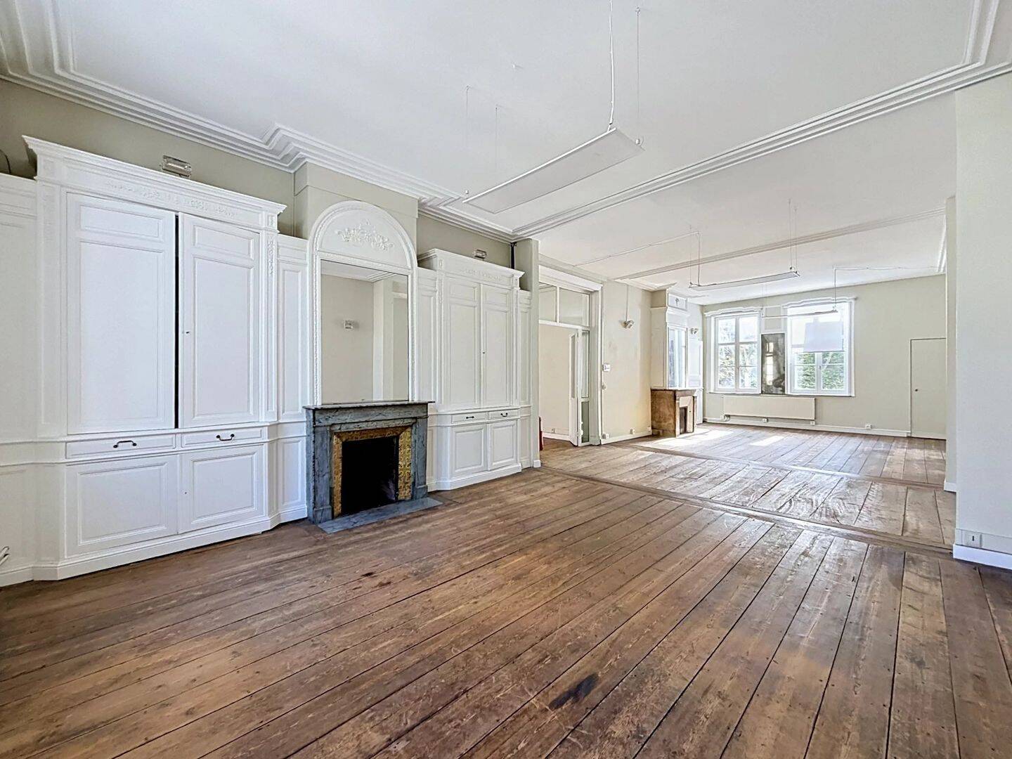 Appartement 5 pièces 219 m² · à Lille · 218,7 m² · 3 150 €/mois