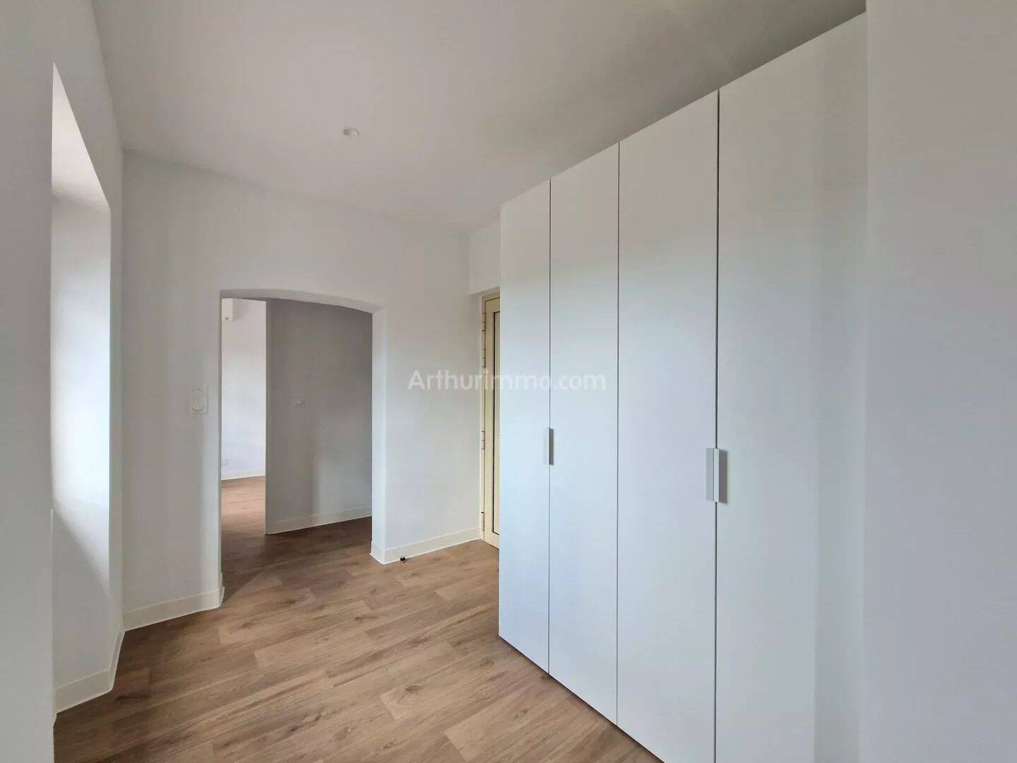 Appartement 3 pièces 59 m² · à Le Luc · 58,9 m² · 910 €
