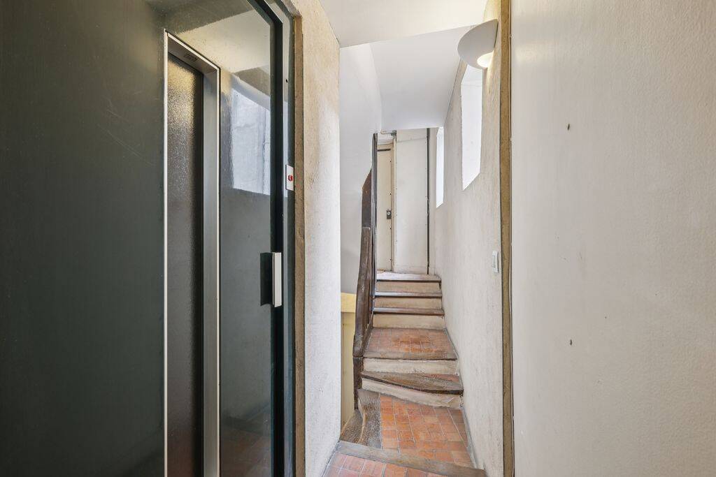 Appartement 1 pièce 14 m² · à Paris 4ème Arrondissement · 14 m² · 200 000 €