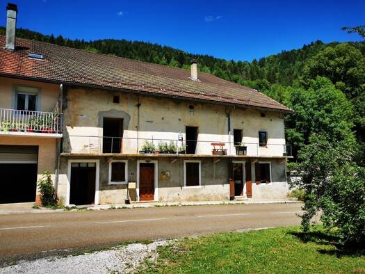 Maison à vendre 79 000 € 5 pièces 3 chambres 120 m² 1 000 m² de terrain Villard-Saint-Sauveur 39200