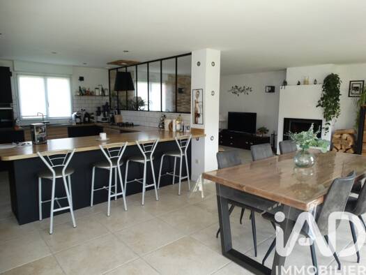 Maison à vendre 351 000 € 7 pièces 4 chambres 143 m² 756 m² de terrain Auchy-les-Mines 62138