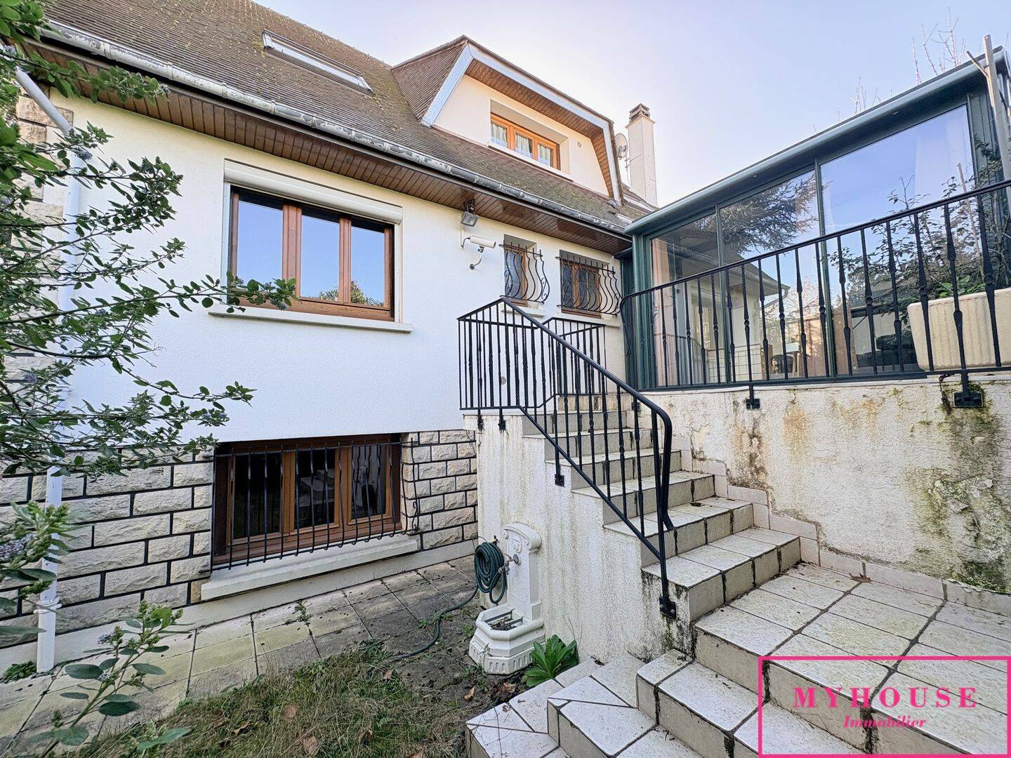 Maison 12 pièces 261 m² · à Malakoff · 261 m² · 550 000 €