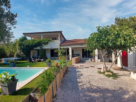 Villa à vendre 514 000 € 5 pièces 4 chambres 162 m² 1 200 m² de terrain Montfort-sur-Argens 83570