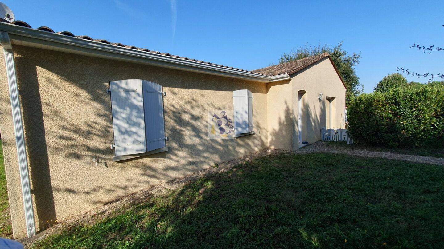 Maison 5 pièces 108 m² · à Saint-Yrieix-sur-Charente · 108 m² · 890 €