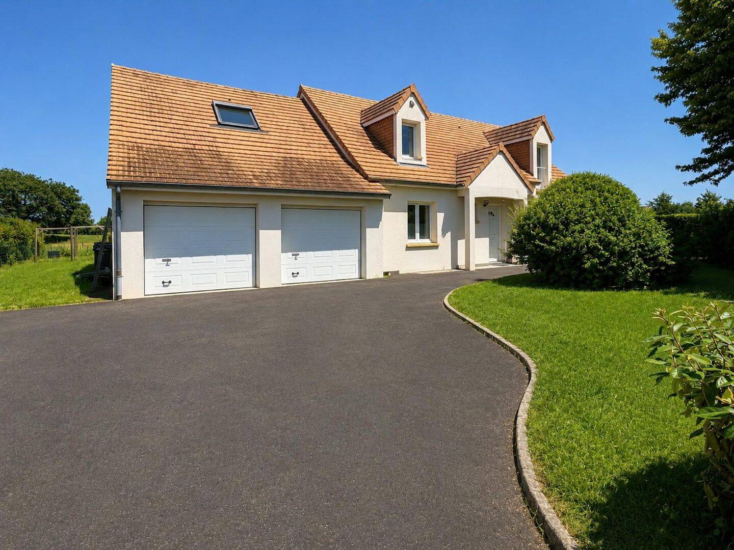 Maison 6 pièces 149 m² · à Changé · 149 m² · 359 000 €