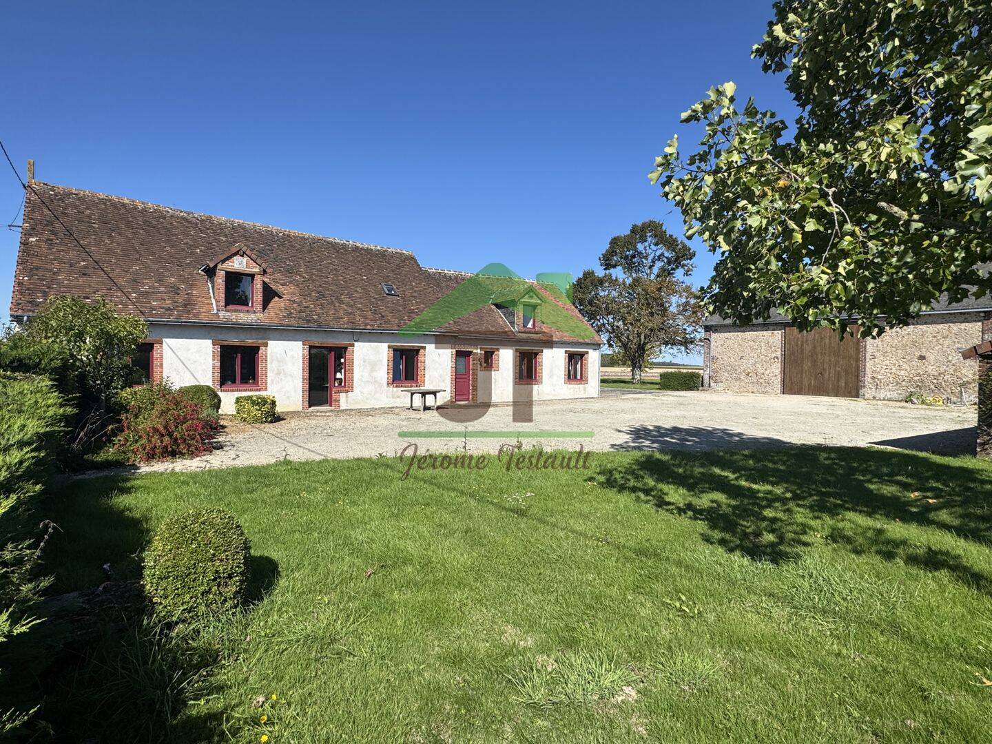 Maison 8 pièces 192 m² · à Commune Nouvelle d'Arrou · 192 m² · 249 900 €