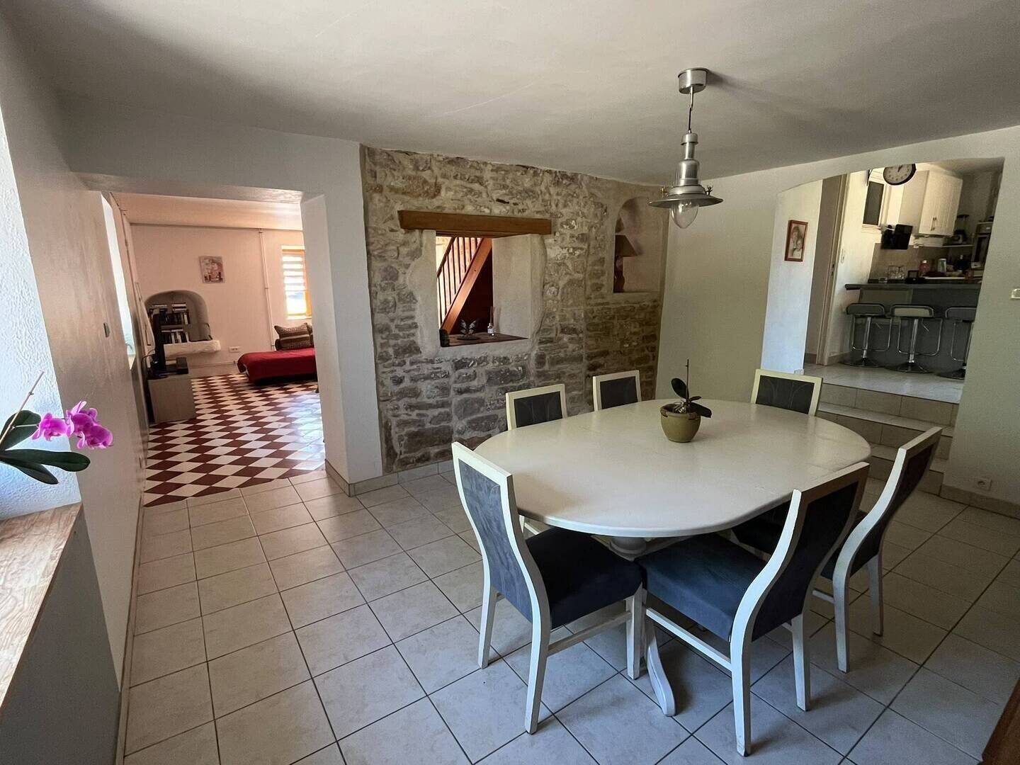 Maison 5 pièces 170 m² · à Arlay · 170 m² · 220 000 €