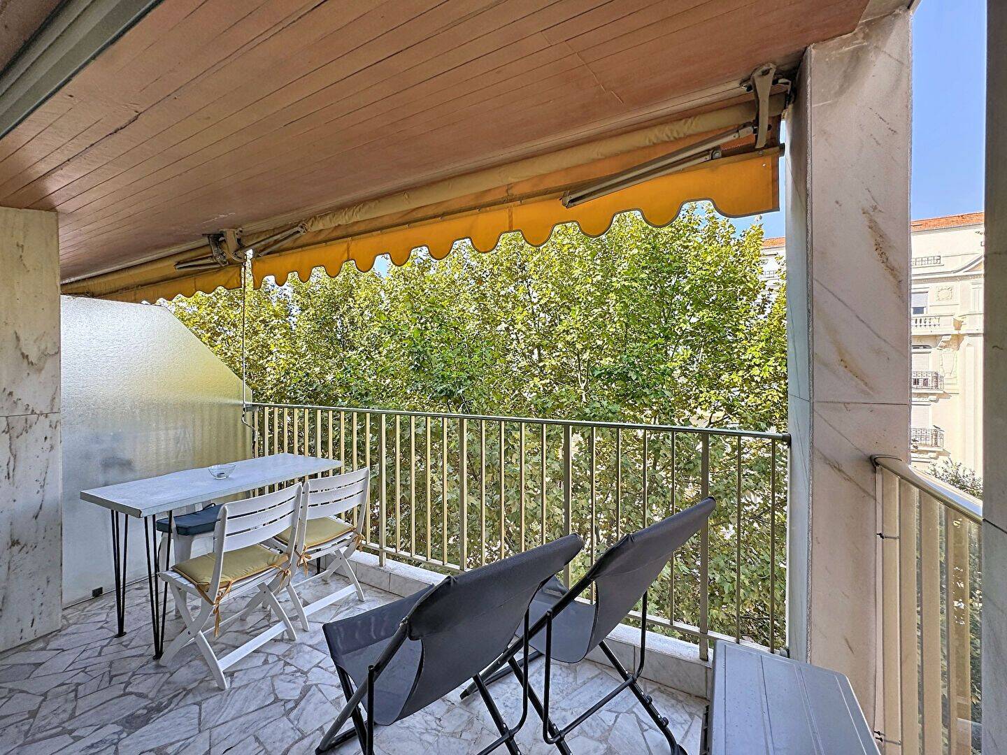 Appartement 1 pièce 35 m² · à Antibes · 35 m² · 1 050 €/mois
