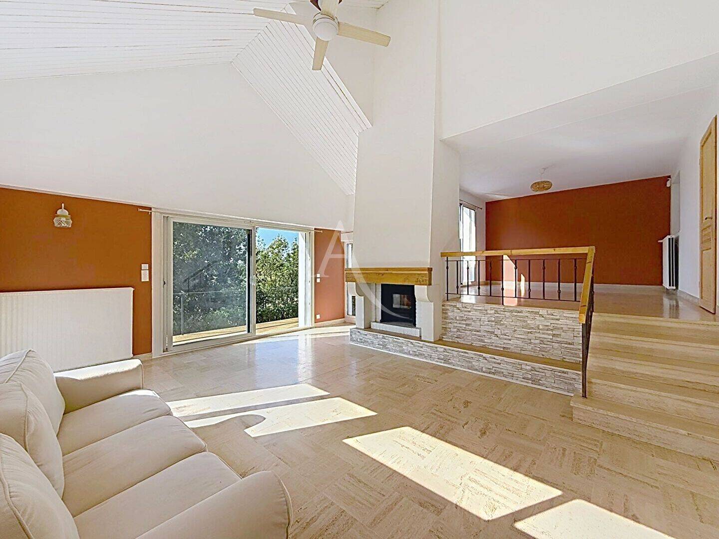 Maison 8 pièces 144 m² · à Val d'Erdre-Auxence · 144 m² · 253 500 €