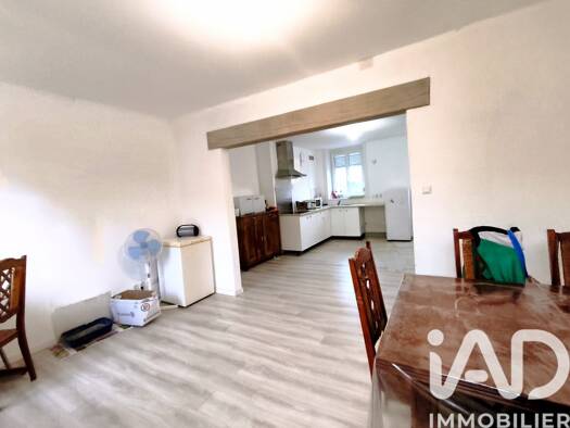 Immeuble à vendre 126 000 € 103 m² Centre Ville Hirson 02500