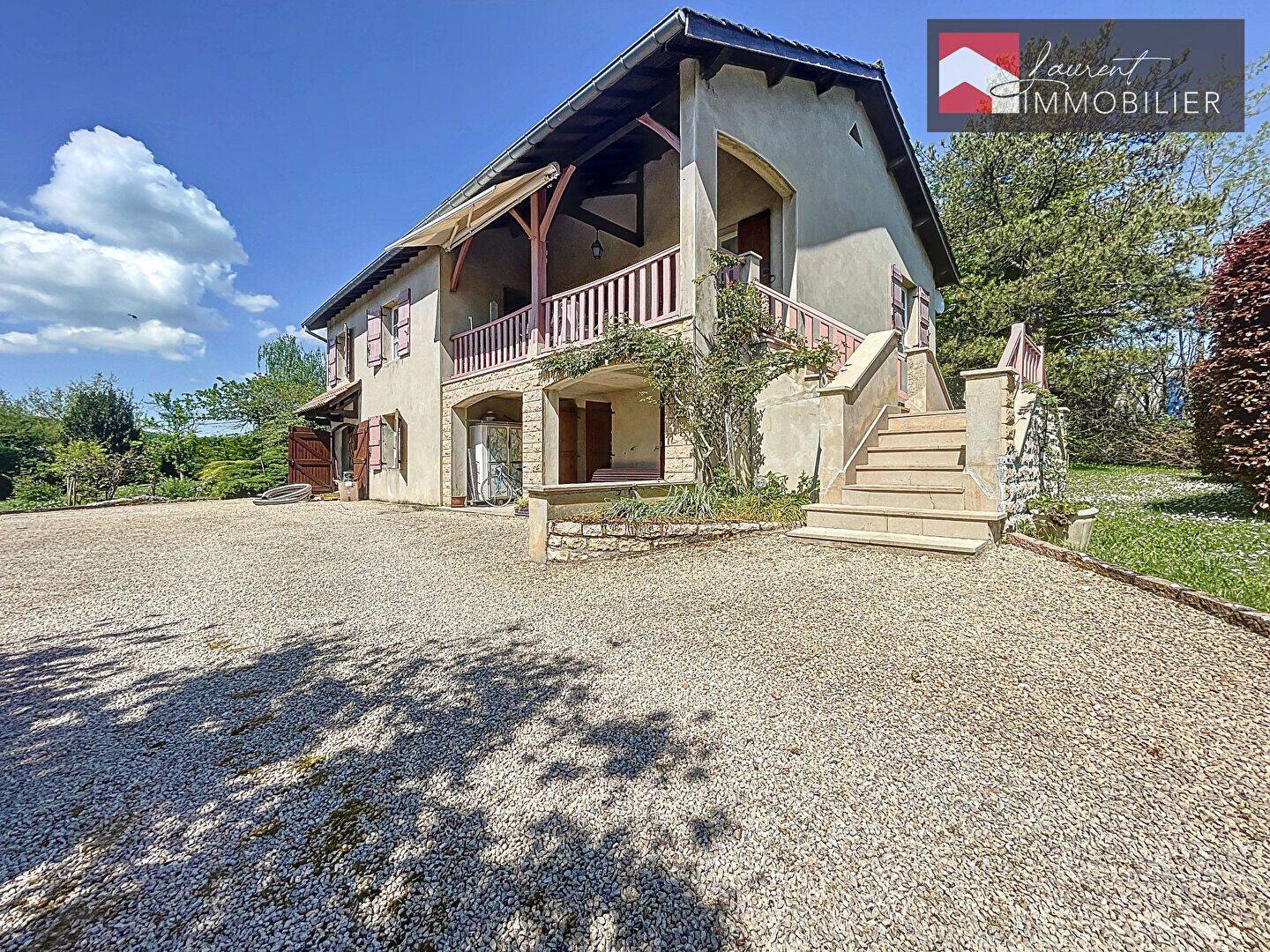 Maison 6 pièces 162 m² · à Lugny · 162,3 m² · 229 000 €