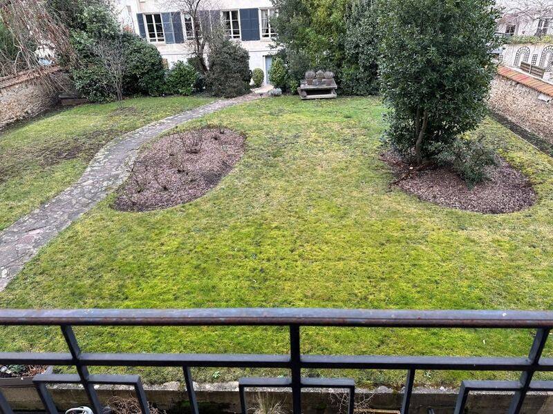 Appartement 9 pièces 134 m² · à Versailles · 134 m² · 815 000 €