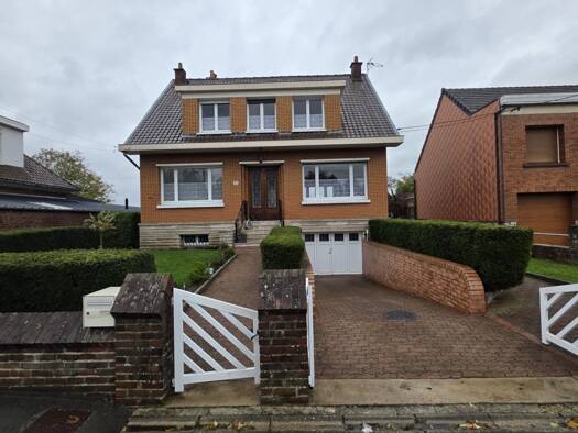 Maison à vendre 160 300 € 5 pièces 4 chambres 136 m² 1 015 m² de terrain Molinghem Isbergues 62330