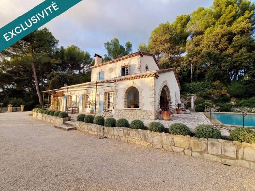 Maison en viager 1 000 000 € 5 pièces 3 chambres 145 m² 3 265 m² de terrain Mérindol 84360