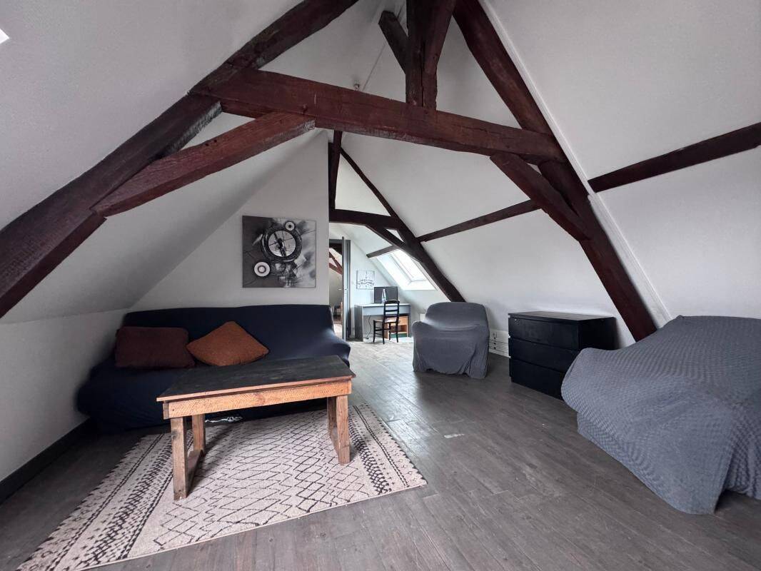 Appartement 2 pièces 70 m² · à Fournes-en-Weppes · 70 m² · 690 €