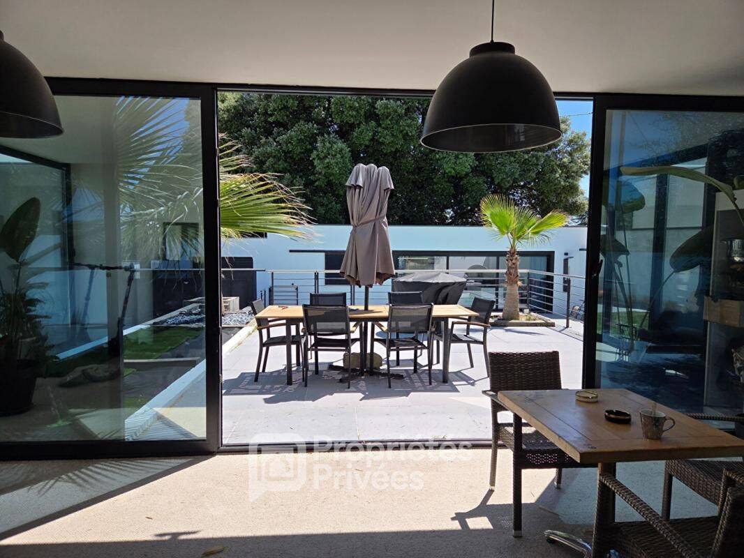 Maison 6 pièces 223 m² · à Montélimar · 223 m² · 649 000 €